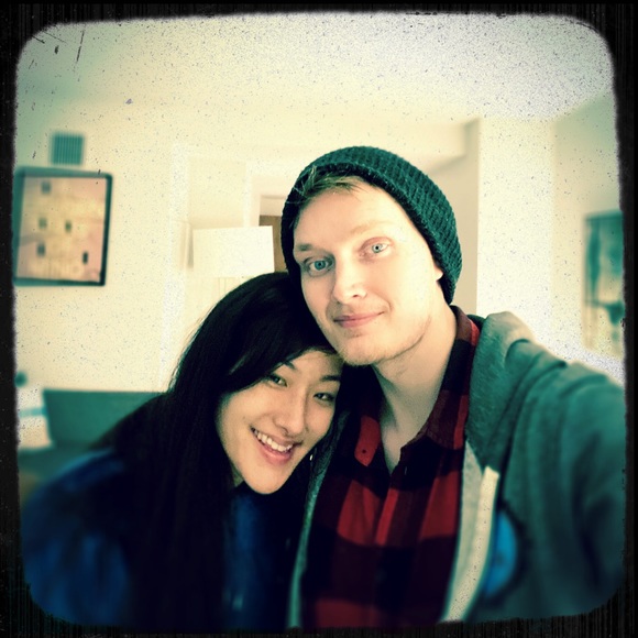 H⃨e⃨l⃨l⃨o⃨ f⃨r⃨i⃨e⃨n⃨d⃨s⃨!⃨ ♡ - Picture 2 of 4